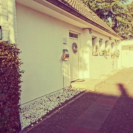 Apartamento Maison Blanche - Gemütliche Garten-apartment Zwischen Köln Und Düsseldorf