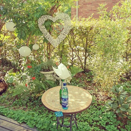 Maison Blanche - Gemütliche Garten-apartment Zwischen Köln Und Düsseldorf Grevenbroich