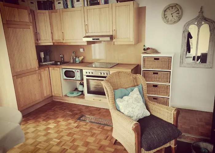 Maison Blanche - Gemütliche Garten-apartment Zwischen Köln Und Düsseldorf Apartment Grevenbroich