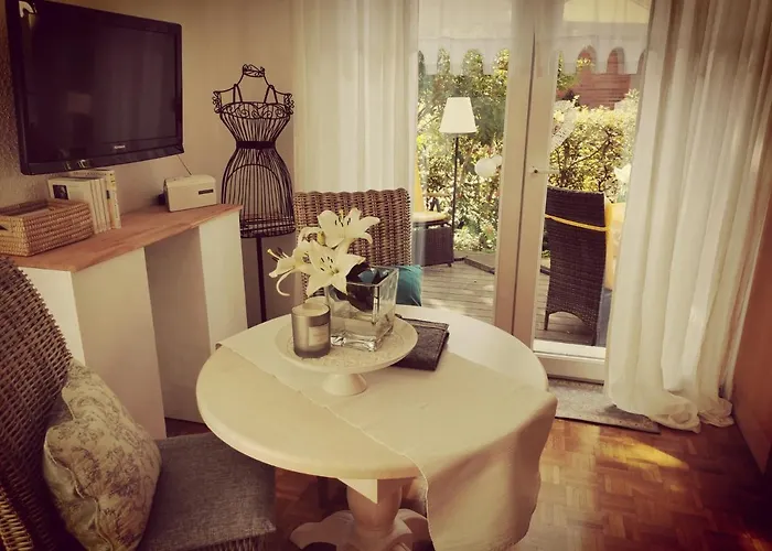 Maison Blanche - Gemütliche Garten-apartment Zwischen Köln Und Düsseldorf Apartment *